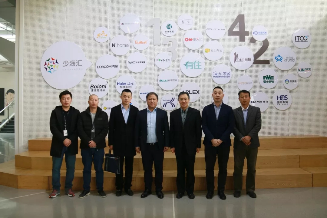 青島市建管局、市裝飾協(xié)會(huì)訪問海驪，點(diǎn)贊生態(tài)融合推動(dòng)兄弟企業(yè)發(fā)展